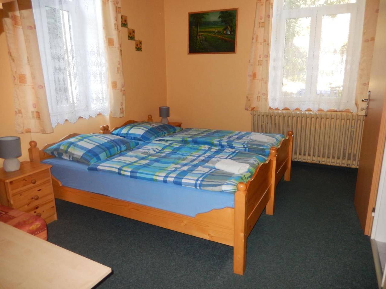 Penzion Manetin U Sv. Barbory Otel Dış mekan fotoğraf